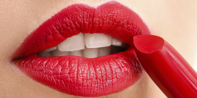 Batom vermelho: qual é o significado e em que ocasião usar