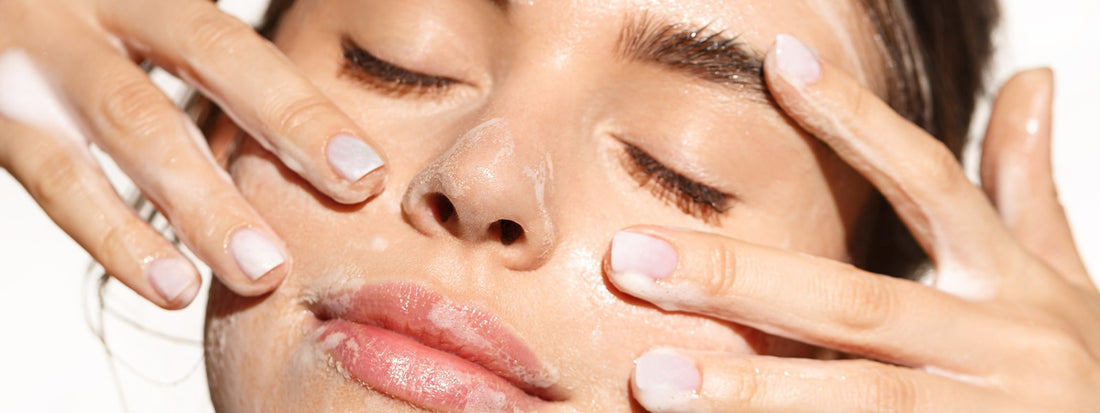 Limpeza de pele: o que é, quais os benefícios e como fazer
